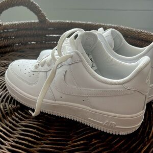 Nike Airforce 1 never worn 7.5